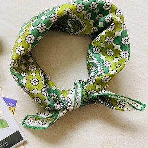 Vera Neumann 1960s Vintage Neck Scarf